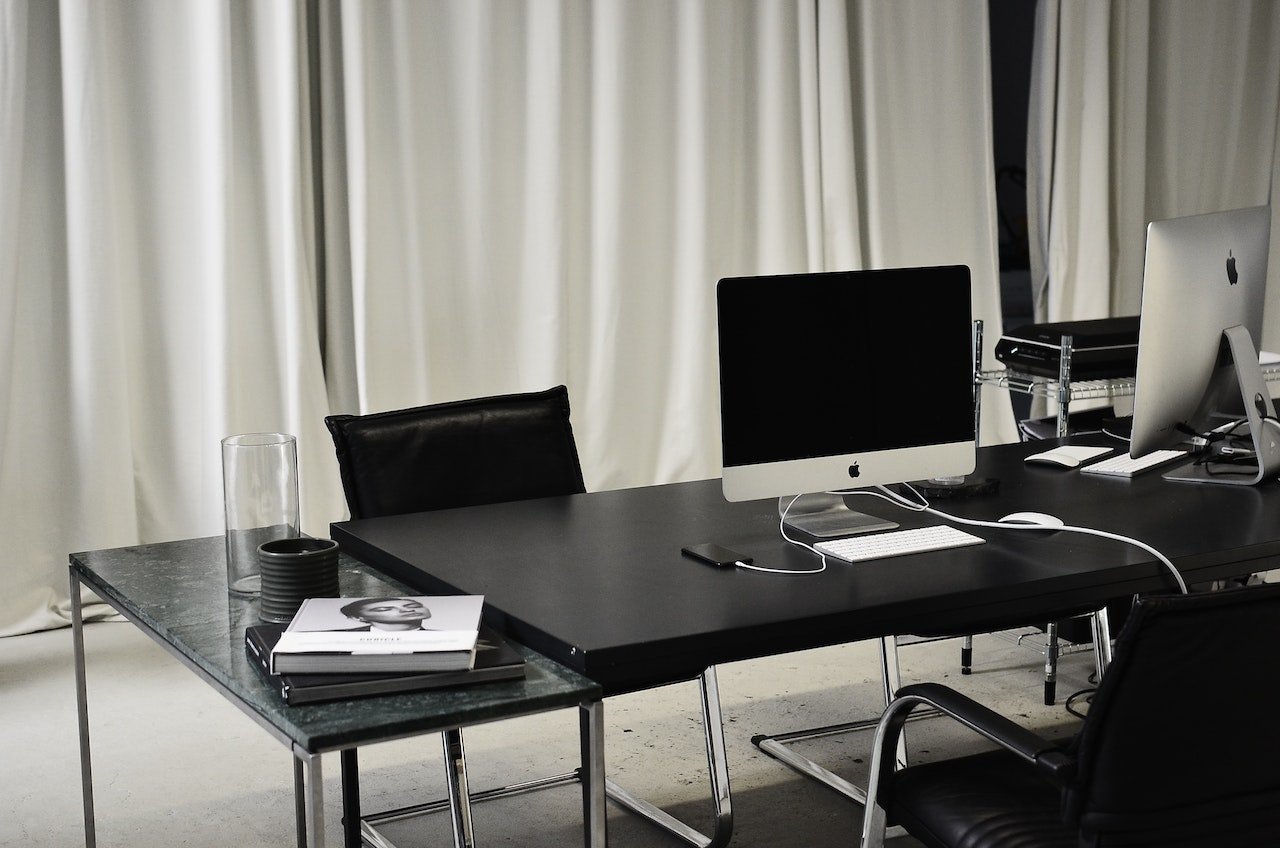 Arbeitssuchend und Arbeitslos | DE