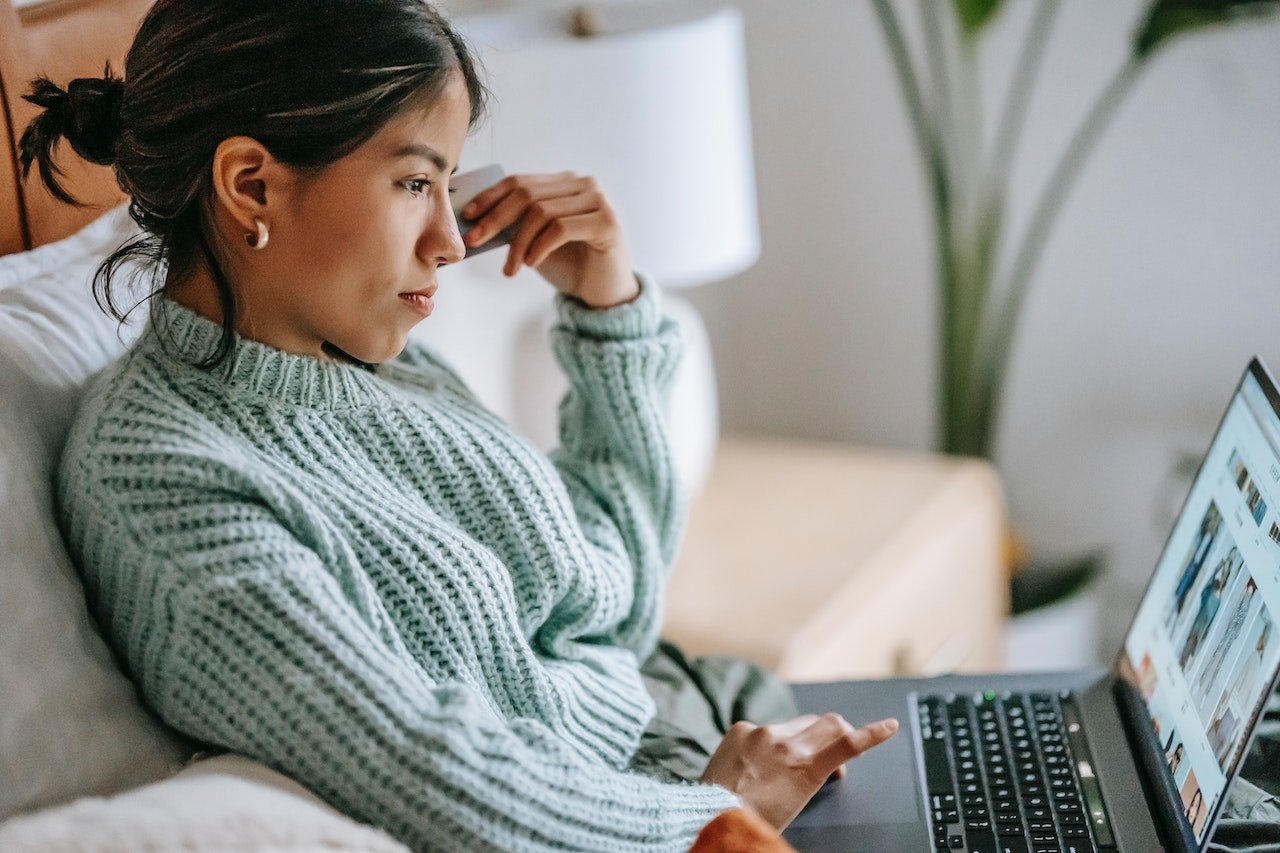 Muss man sich zwischen zwei Jobs arbeitslos melden?